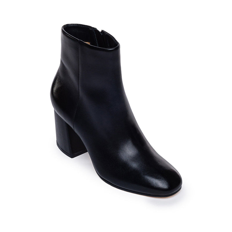 Botins Bernardo Nola Feminino Pretas | IQX221UA